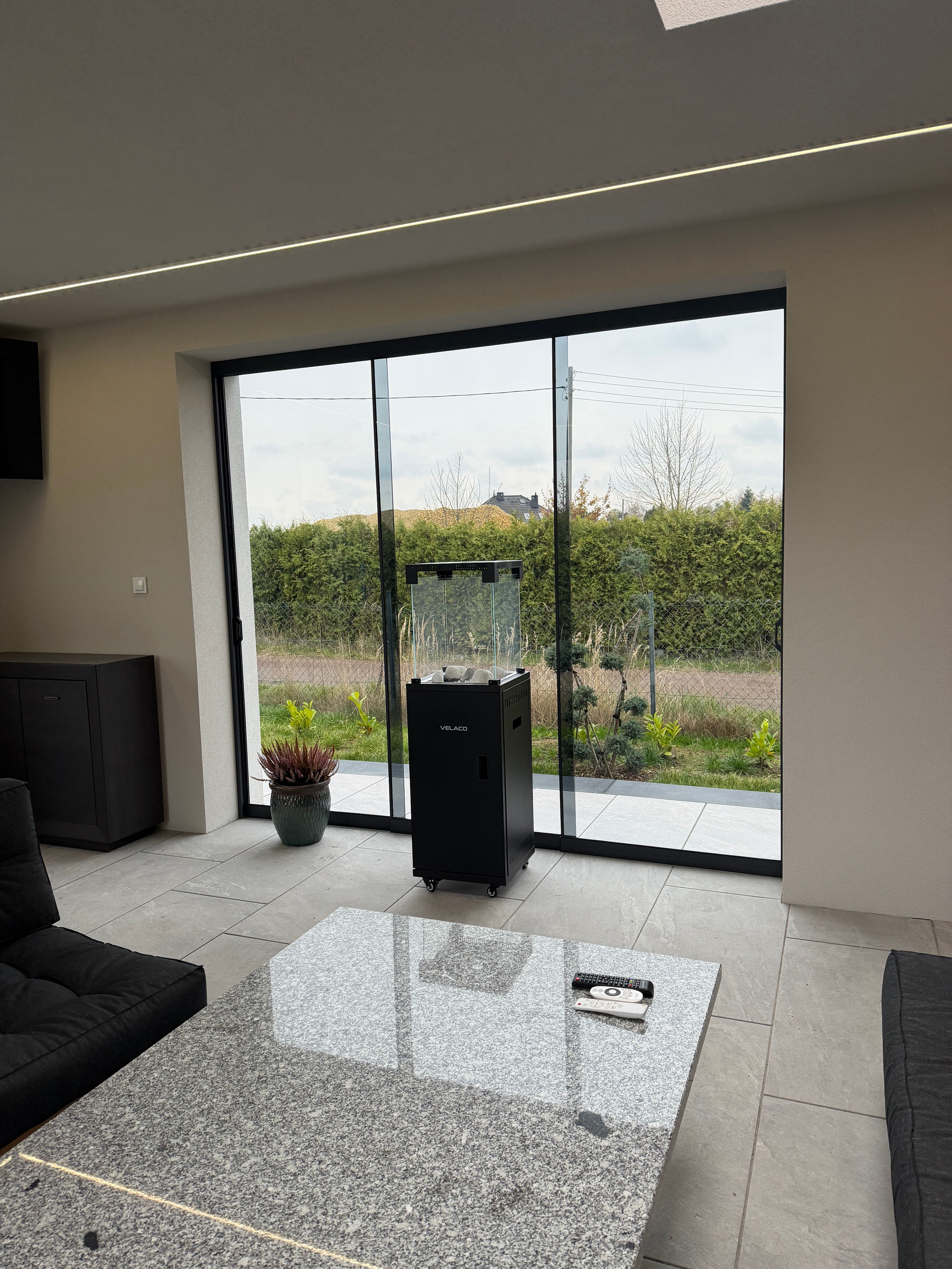 Ściany szklane aluminiowe Glass Garden – zabudowa tarasu ze szkłem hartowanym, Żory Śląsk